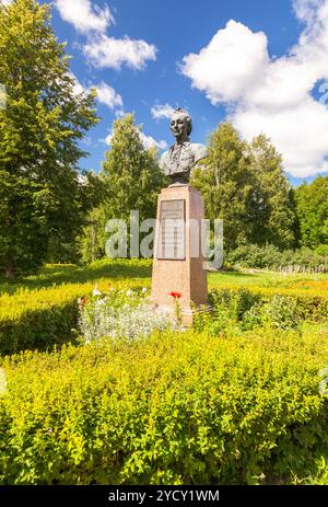 Denkmal für Alexander Suworow in seinem Anwesen Stockfoto