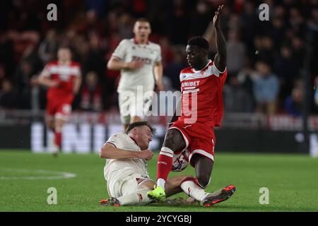 Middlesbrough's Emmanuel Latte Lath kämpft am 23. Oktober 2024 im Riverside Stadium in Middlesbrough gegen Harry Souttar im Sky Bet Championship-Spiel zwischen Middlesbrough und Sheffield United um Besitz. (Foto: Mark Fletcher | MI News) Credit: MI News & Sport /Alamy Live News Stockfoto