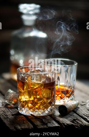 Zwei Gläser Whisky Stockfoto