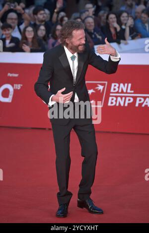 Rom, Italien. Oktober 2024. ROM, ITALIEN - 18. OKTOBER: Jovanotti besucht den roten Teppich „Fino Alla Fine“ während des 19. Rom Film Festivals im Auditorium Parco Della Musica am 18. Oktober 2024 in Rom. Quelle: dpa/Alamy Live News Stockfoto