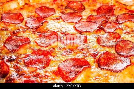 Pepperoni Pizza aus der Nähe Stockfoto