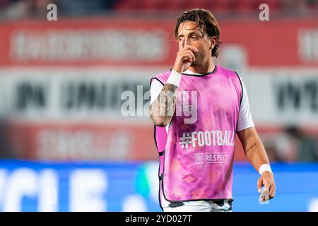 Enschede, Niederlande. Oktober 2024. ENSCHEDE, NIEDERLANDE - 24. OKTOBER: Luca Pellegrini von SS Lazio während des Spiels der UEFA Europa League 2024/25 League Phase MD3 zwischen dem FC Twente und S.S. Lazio im FC Twente Stadium am 24. Oktober 2024 in Enschede, Niederlande. (Foto von Joris Verwijst/Orange Pictures) Credit: Orange Pics BV/Alamy Live News Stockfoto