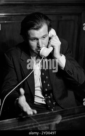 Der argentinische Geschäftsmann und Politiker Jorge Zorreguieta während eines Presseinterviews in Buenos Aires, Argentinien, 2. Mai 1969. Stockfoto