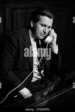 Der argentinische Geschäftsmann und Politiker Jorge Zorreguieta während eines Presseinterviews in Buenos Aires, Argentinien, 2. Mai 1969. Stockfoto