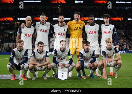 London, Großbritannien. Oktober 2024. Die Totten Hotspur Spieler vor dem Spiel Tottenham Hotspur FC gegen AZ Alkmaar UEFA Europa League Runde 1 im Tottenham Hotspur Stadium, London, England, Großbritannien am 24. Oktober 2024 Credit: Every Second Media/Alamy Live News Stockfoto