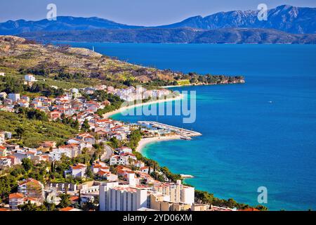 Anzeigen von Tucepi Waterfront in Makarska Riviera, Dalmatien Region von Kroatien Stockfoto