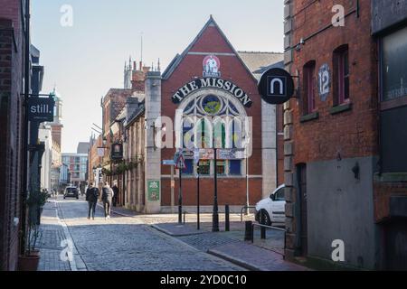 The Mission, früher Seaman's Mission (mit Kapelle), damals ein Pub, heute ein Club mit Disco, befindet sich in Posterngate, Hull, East Yorkshire. Stockfoto