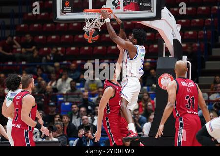 DAN OTURU (ANADOLU EFES ISTANBUL) während der EA7 Emporio Armani Milano gegen Anadolu Efes Istanbul, Basketball Euroleague Spiel in Mailand, Italien, 24. Oktober 2024 Stockfoto