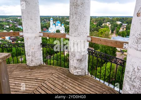 Blick vom Glockenturm des Borisoglebsky-Klosters Stockfoto