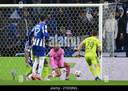 Porto, Portugal. Oktober 2024. Dragao-Stadion, Europa League 2024/2025, FC Porto gegen Hoffenheim; Torhüter Diogo Costa vom FC Porto während des Spiels der UEFA Europa League 2024/2025 zwischen dem FC Porto und Hoffenheim im Dragao-Stadion in Porto am 24. Oktober 2024. Foto: Daniel Castro/DiaEsportivo/Alamy Live News Credit: DiaEsportivo/Alamy Live News Stockfoto