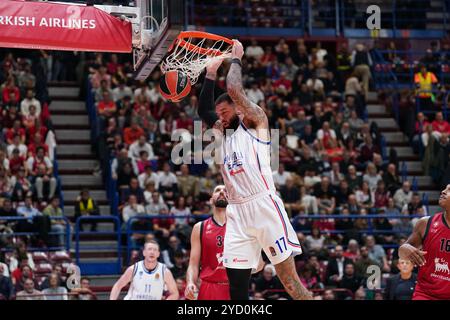 VINCENT POIRIER (ANADOLU EFES ISTANBUL) während der EA7 Emporio Armani Milano gegen Anadolu Efes Istanbul, Basketball Euroleague Spiel in Mailand, Italien, 24. Oktober 2024 Stockfoto