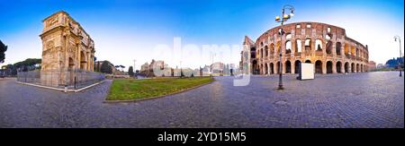 Blick auf das Kolosseum und den Konstantinsbogen in Rom Stockfoto