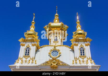 Tempel des Großen Palastes in Peterhof Russland, Peterhof, 30. Mai 2015 Stockfoto