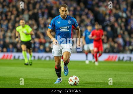 Glasgow, Großbritannien. Oktober 2024. Rangers FC spielte gegen FCSB im Ibrox-Stadion in der Liga der UEFA European League. Das Finale war Rangers 4:0 FCSB. Die Tore wurden von T. Lawrence 10 Minuten, V. Cerny 31 Minuten und 55 Minuten, M Igamane 71 Minuten erzielt. Quelle: Findlay/Alamy Live News Stockfoto