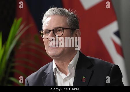Der Premierminister Sir Keir Starmer wurde während eines TV-Interviews auf dem Treffen der Regierungschefs des Commonwealth in Samoa ERNEUT ÜBERTRAGEN. Bilddatum: Freitag, 25. Oktober 2024. Stockfoto
