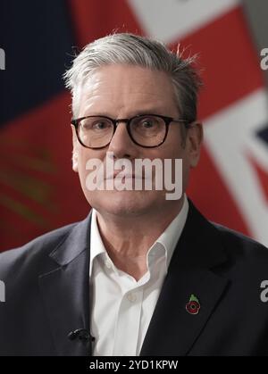 Der Premierminister Sir Keir Starmer wurde während eines TV-Interviews auf dem Treffen der Regierungschefs des Commonwealth in Samoa ERNEUT ÜBERTRAGEN. Bilddatum: Freitag, 25. Oktober 2024. Stockfoto