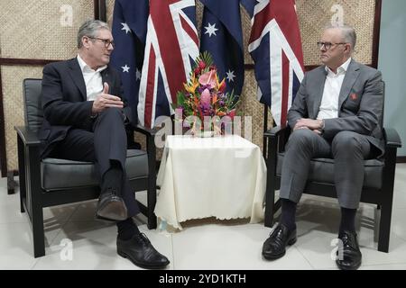 Der Premierminister Sir Keir Starmer wurde während eines bilateralen Treffens mit dem australischen Premierminister Anthony Albanese während des Treffens der Regierungschefs des Commonwealth in Samoa ERNEUT ÜBERMITTELT. Bilddatum: Freitag, 25. Oktober 2024. Stockfoto