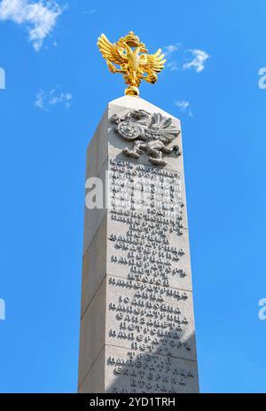 Russisches Wappen doppelköpfiger Adler Stockfoto