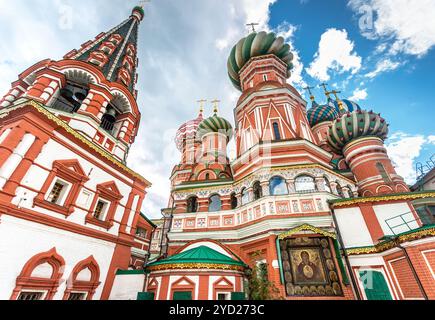 Kuppeln der Basilius (Pokrowski) Kathedrale auf dem Roten Platz in Moskau, Russland Stockfoto