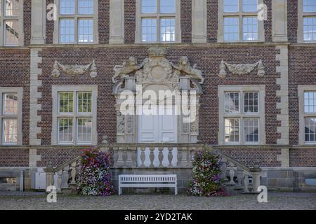 Barock- und Wasserschloss Ahaus, heute Sitz der Technischen Akademie Ahaus, Haupteingang, Innenhof, Ahaus, Münsterland, Nordrhein-Westp Stockfoto