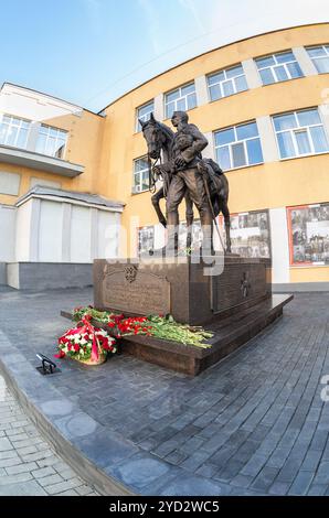 Denkmal für die Soldaten des 5. Husaren Alexandrian Regiment (Schwarze Husaren) Stockfoto