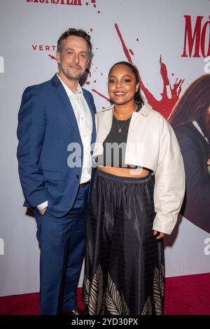 New York, Usa. Oktober 2024. Jon Higgins und Daysha Broadway nehmen am 24. Oktober 2024 an der New Yorker Premiere „Your Monster“ im Metrograph in New York City Teil. (Foto von Thenews2/NurPhoto) Credit: NurPhoto SRL/Alamy Live News Stockfoto