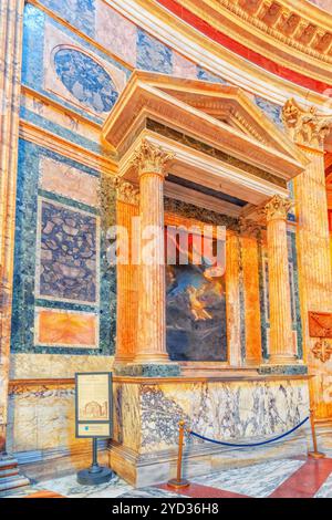 Rom, Italien, 09. Mai, 2017: Im Inneren des Pantheon, ist eine ehemalige römische Tempel, jetzt eine Kirche, in Rom, Italien. Stockfoto