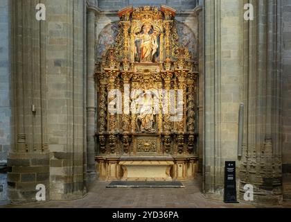 Astorga, Spanien, 12. April 2024: Blick auf die Kapelle Maria Magdalena in der Kathedrale Santa Maria in Astorga, Europa Stockfoto