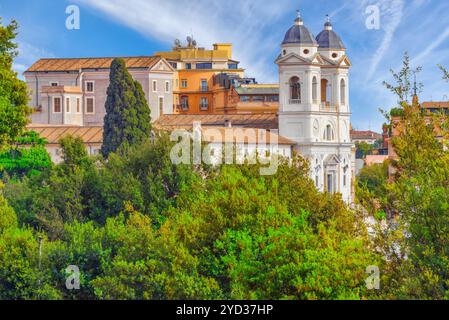 Blick auf die Stadt Rom von oben, vom Hügel der Terrazza del Pincio. Trinita dei Monti. Italien. Stockfoto