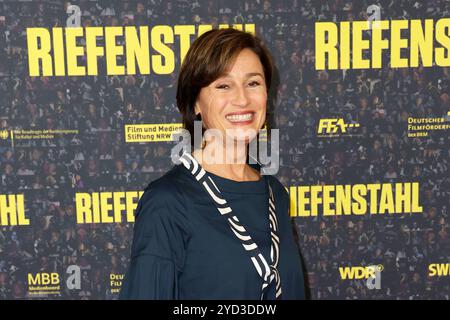 Sandra Maischberger bei der Kino Premiere vom Dokumentarfilm „Riefenstahl“ am 21.10.2024 in Berlin Stockfoto