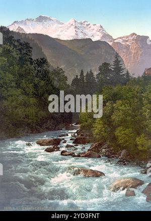 Lauterbrunnental, Jungfrau und Weiße Lutschine, Berner Oberland, Schweiz, historische, digital restaurierte Reproduktion einer Ursprünge aus dem 19. Jahrhundert Stockfoto