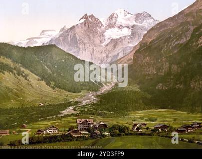 Kandersteg, Hotel Victoria und Blumlisalp, Berner Oberland, Schweiz, historische, digital restaurierte Reproduktion eines Originals aus dem 19. Jahrhundert, Reco Stockfoto