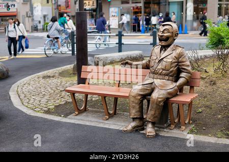 Japon, Ile de Honshu, Kanto, Kameari, Statue du Manga Kochikame, Autor, Osamu Akimoyo//Japan, Insel Honshu, Kanto, Kameari, Manga-Statue von Kameari, Stockfoto