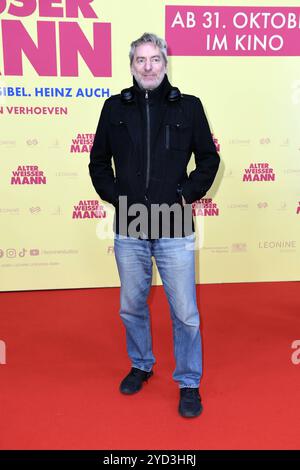 Till Schmerbeck bei der Premiere Alter WEISSER MANN im ZOO Palast in Berlin am 24.10.2024 *** Till Schmerbeck bei der Premiere von Alter WEISSER MANN im ZOO Palast in Berlin am 24 10 2024 Stockfoto