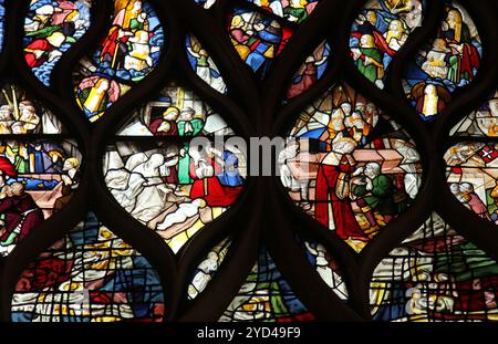 Glasmalerei, Kirche von St. Gervais und St. Protais, Paris Stockfoto