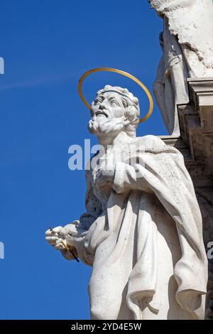 Statue des Hl. Joseph, Detail der Dreifaltigkeitssäule vor der Matthiaskirche in Budapest, Ungarn Pest Stockfoto