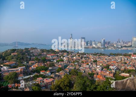 Panoramablick auf die Insel Gulangyu in Xiamen, China, Kopierraum für Text Stockfoto