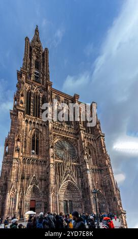 Estrasburgo, fotografía panorámica de la catedral de Estrasburgo en Navidad, Alsacia, Francia Stockfoto