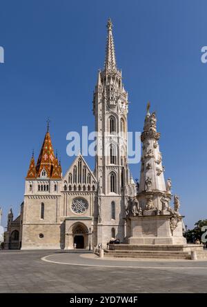Blick auf die Matthiaskirche, Budapest, Ungarn. Stockfoto