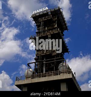 Loesch-Turm mit Schriftzug, Wahrzeichen, Kokrerei Hansa, Dortmund, Ruhrgebiet, Deutschland, Europa Stockfoto