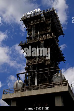 Loesch-Turm mit Schriftzug, Wahrzeichen, Kokrerei Hansa, Dortmund, Ruhrgebiet, Deutschland, Europa Stockfoto