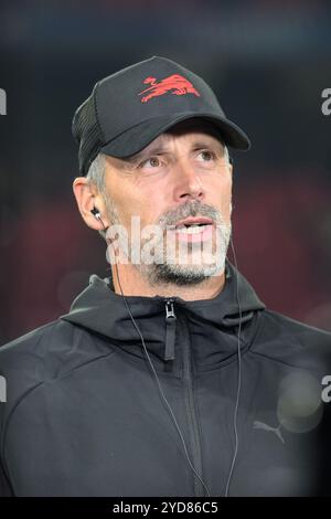 Leipzig, Deutschland. Oktober 2024. Deutschland, Sachsen, Leipzig, Champions League RB Leipzig gegen FC Liverpool, CHL, UCL, Spieltag, Saison 2024/2025, RB Arena, f.l. im Bild: Marco Rose (RB Leipzig Trainer), 23.10.2024, Credit: HMB Media/Alamy Live News Stockfoto