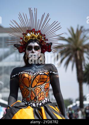 Mexiko-Stadt, Vereinigte Staaten. Oktober 2024. La Catrina Calavera/Dias de los Muertos Kuenstlerin, MEX, Formel 1 Weltmeisterschaft, Grand Prix von Mexiko City, Autodromo Hermanos Rodriguez, Media Day, 24.10.2024 Foto: Eibner-Pressefoto/Michael Memmler Credit: dpa/Alamy Live News Stockfoto