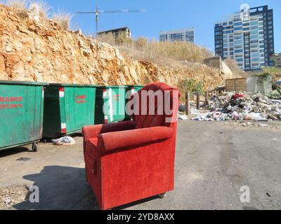 Beirut, Libanon. Oktober 2024. Daily Life in Beirut, Libanon, 25. Oktober 2024. (Foto: Elisa Gestri/SIPA USA) Credit: SIPA USA/Alamy Live News Stockfoto