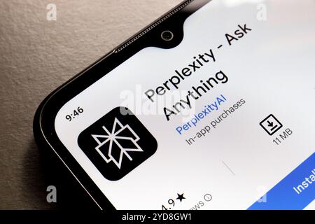 25. Oktober 2024, Brasilien. In dieser Abbildung wird das Perplexity AI App-Logo auf einem Smartphone-Bildschirm angezeigt Stockfoto