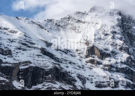 Der Eiger hat ein berühmtes Wahrzeichen in Grindelwald, Schweiz, aus nächster Nähe erobert. Stockfoto