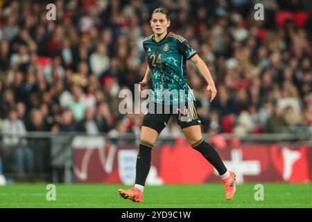 London, Großbritannien. Oktober 2024. Giovanna Hoffmann aus Deutschland während des Internationalen Freundschaftsspiels England Women vs Germany Women im Wembley Stadium, London, United Kingdom, 25. Oktober 2024 (Foto: Izzy Poles/News Images) in London, United Kingdom am 25.10.2024. (Foto: Izzy Poles/News Images/SIPA USA) Credit: SIPA USA/Alamy Live News Stockfoto