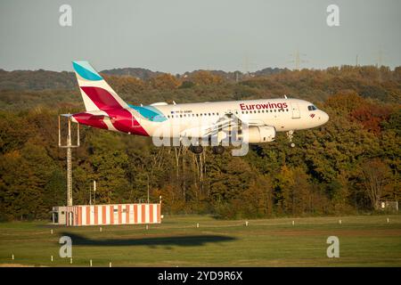 Eurowings Airbus A319-132 bei der Landung auf dem Flughafen Köln-Bonn, CGN, NRW, Deutschland, Flughafen Köln-Bonn *** Eurowings Airbus A319 132 landet am Flughafen Köln Bonn, CGN, NRW, Deutschland, Flughafen Köln Bonn Stockfoto