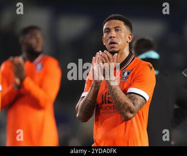 Liam Palmer am Mittwoch in Sheffield feiert den Sieg ihrer Mannschaft im Sky Bet Championship-Spiel in Fratton Park, Portsmouth. Bilddatum: Freitag, 25. Oktober 2024. Stockfoto