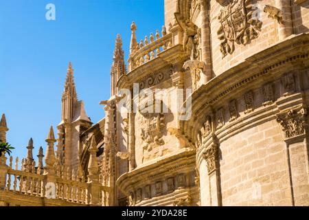 Glockenturm der Kathedrale von Sevilla (Kathedrale von Sevilla), UNESCO-Weltkulturerbe, Sevilla, Andalusien, Spanien. Stockfoto